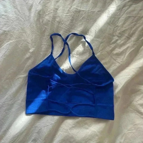 Open back Strappy Sports Bra - Picture 2 of 3